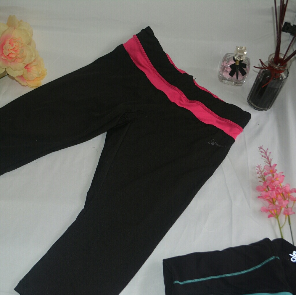 2 pair Active capri - Picture 2 of 3